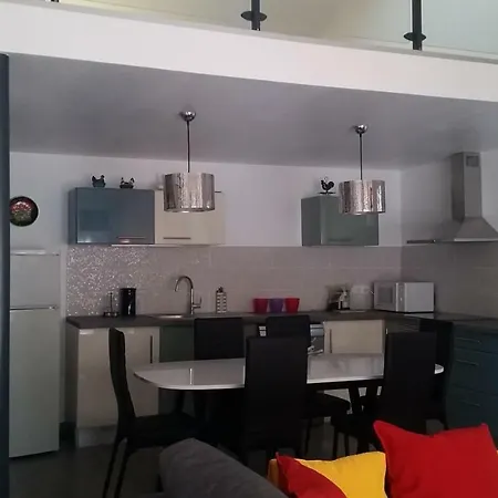 Mylena Holiday home Jouques